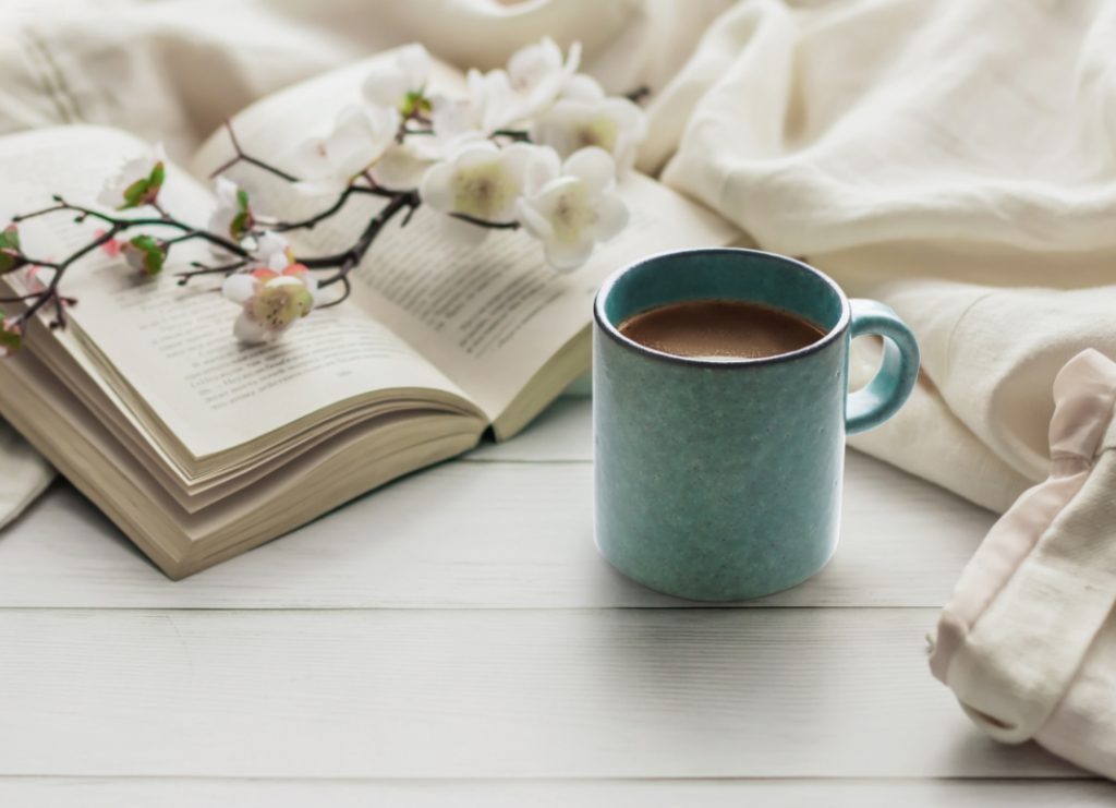 マグカップが置かれている様子