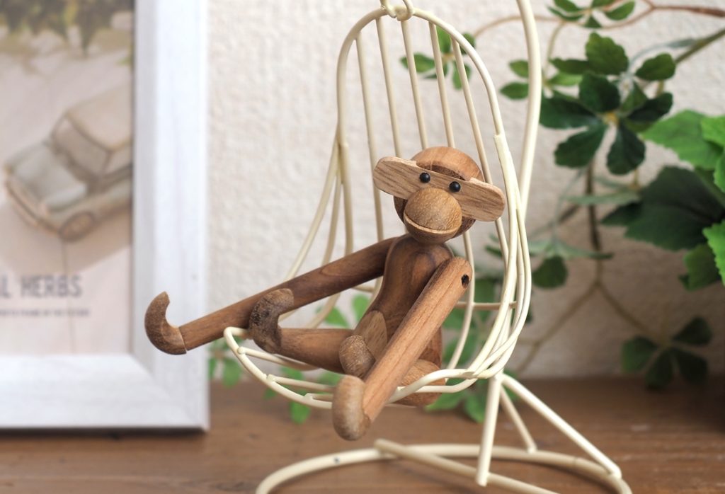 カイボイスンモンキーを置いている様子